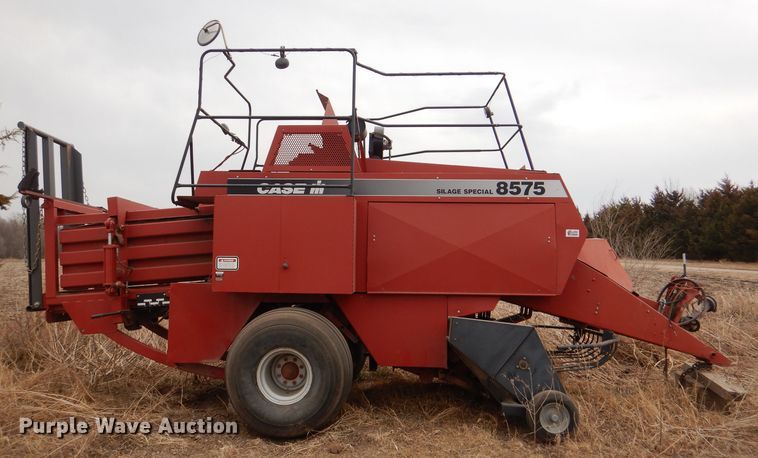 image for item DR0876 1995 Case IH 8575 Silage Special  large square baler