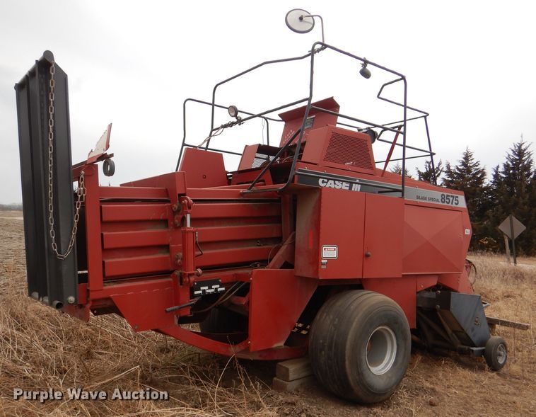 image for item DR0876 1995 Case IH 8575 Silage Special  large square baler