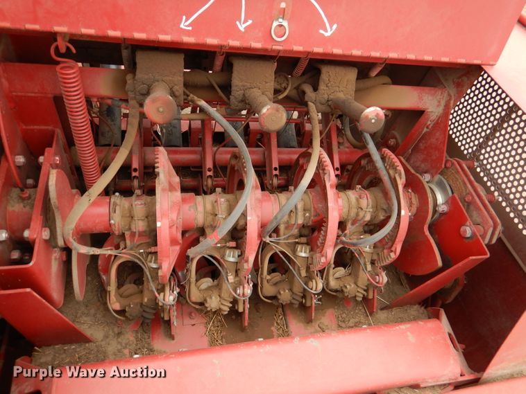 image for item DR0876 1995 Case IH 8575 Silage Special  large square baler