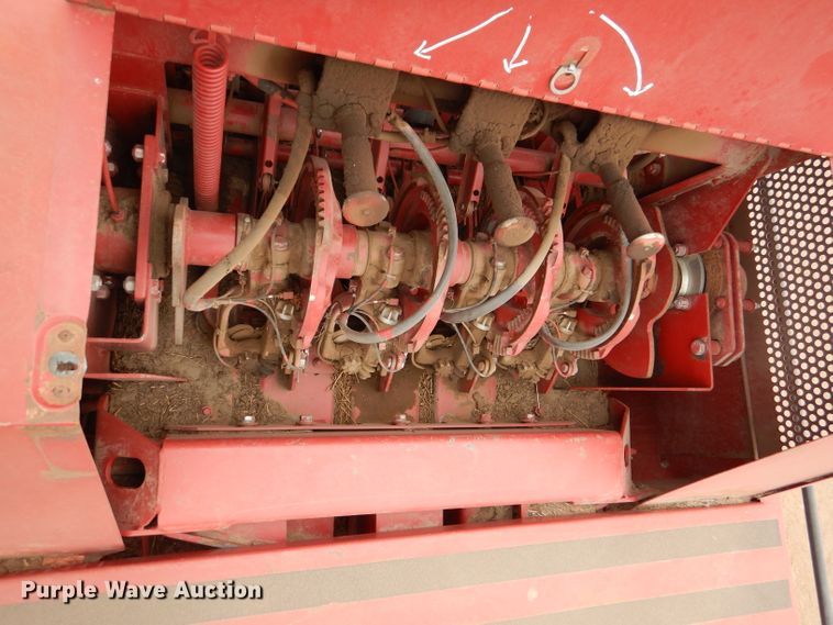 image for item DR0876 1995 Case IH 8575 Silage Special  large square baler