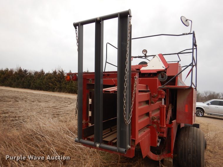 image for item DR0876 1995 Case IH 8575 Silage Special  large square baler
