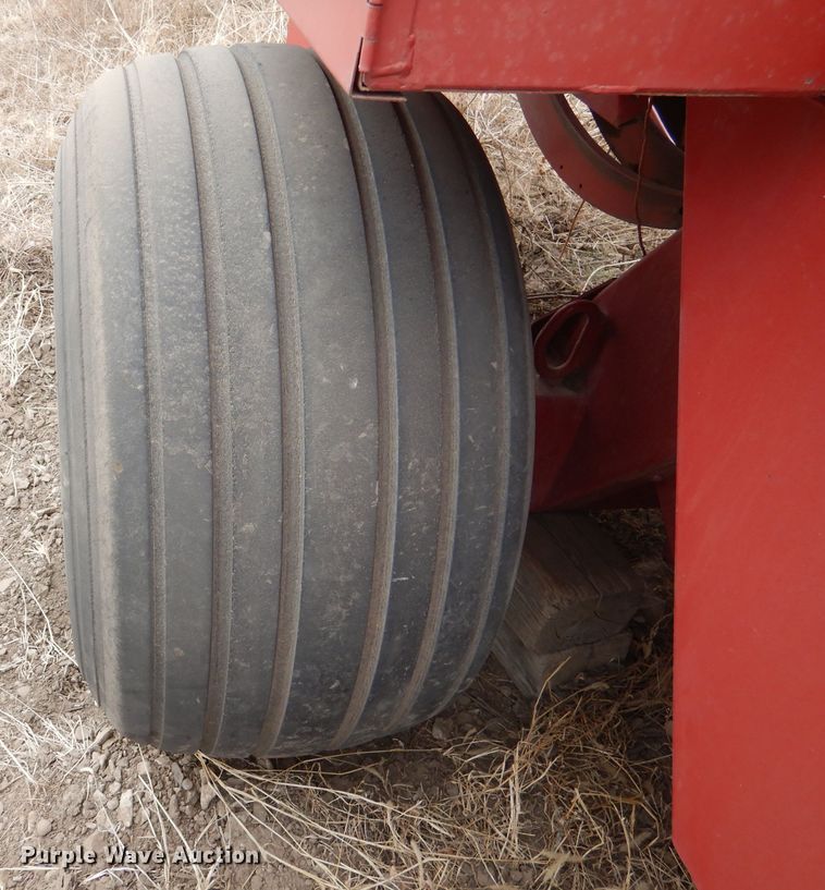 image for item DR0876 1995 Case IH 8575 Silage Special  large square baler