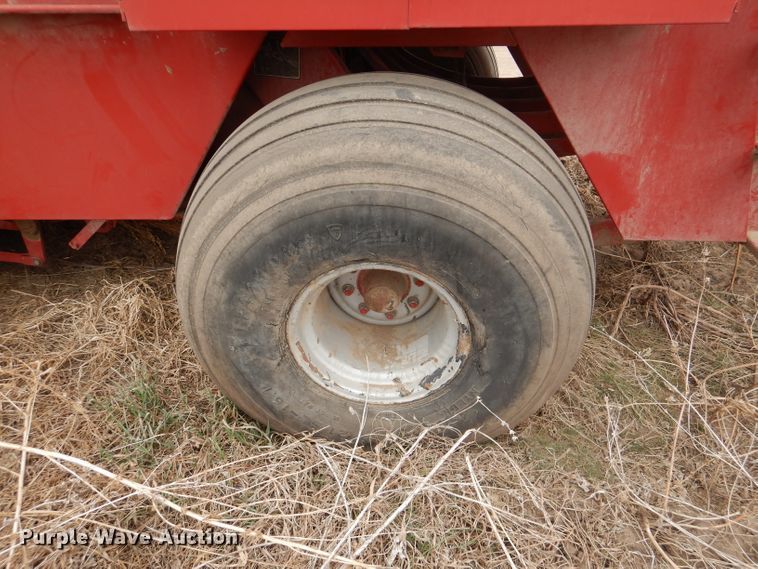 image for item DR0876 1995 Case IH 8575 Silage Special  large square baler