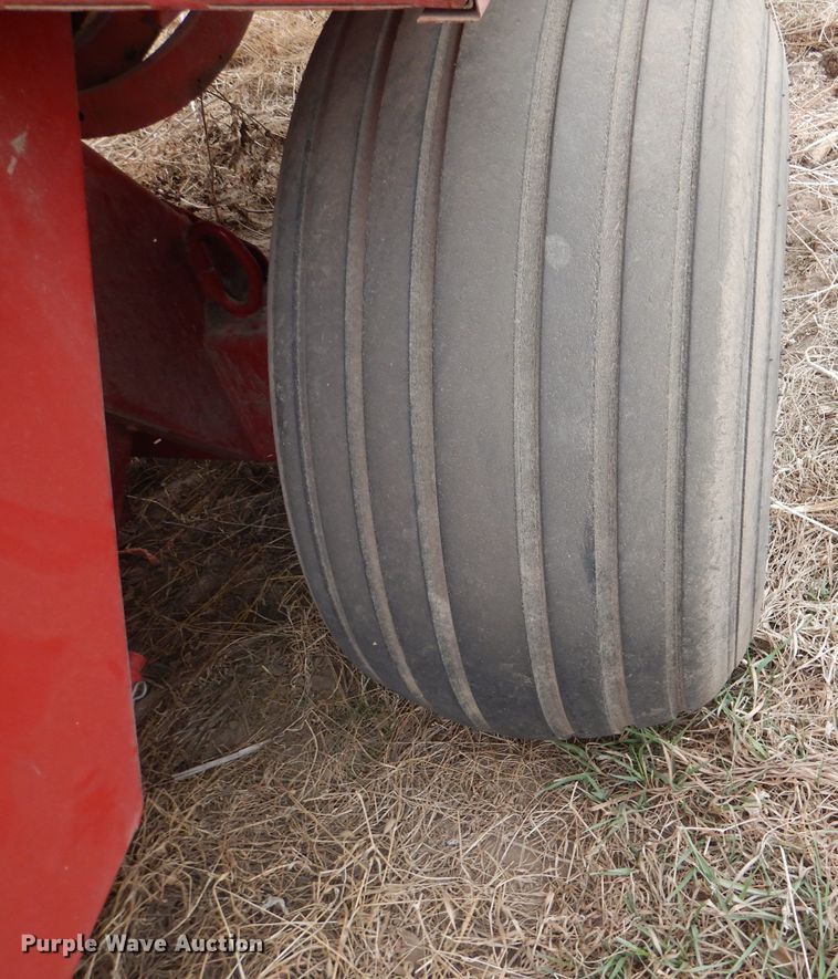 image for item DR0876 1995 Case IH 8575 Silage Special  large square baler