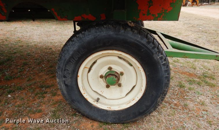 image for item EY9801 Hay wagon