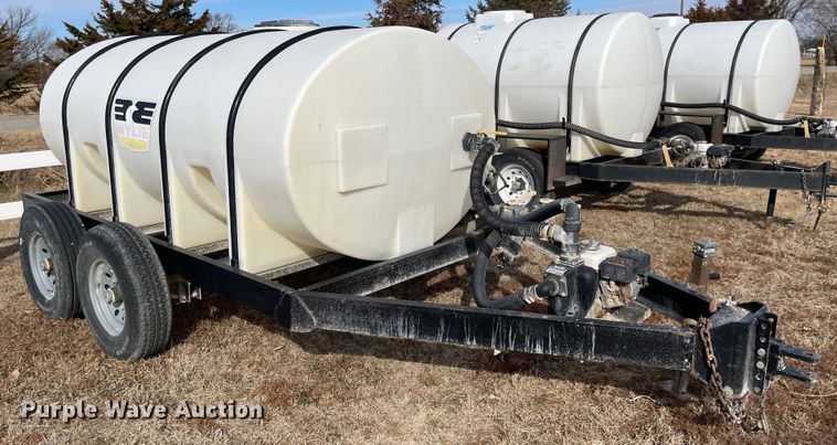 image for item FV9271 Wylie  nurse tank trailer