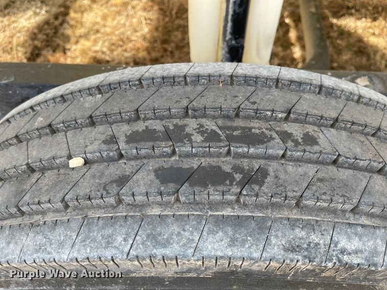 image for item FV9271 Wylie  nurse tank trailer