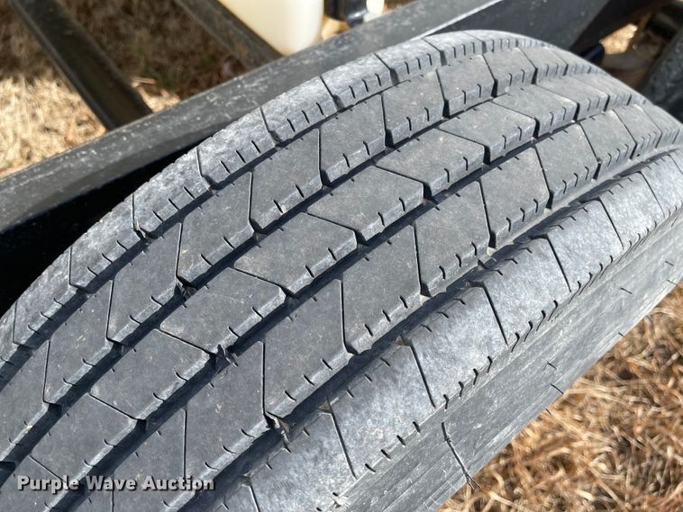 image for item FV9271 Wylie  nurse tank trailer