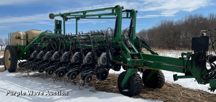 image for item FV9272 Great Plains 1631 Yield Pro  split row no-till planter