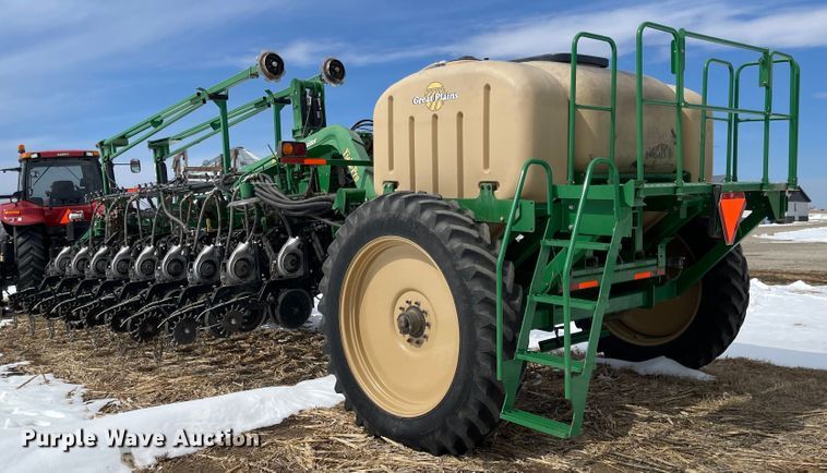 image for item FV9272 Great Plains 1631 Yield Pro  split row no-till planter