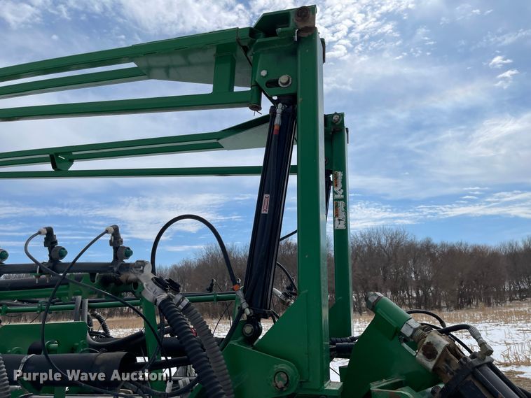 image for item FV9272 Great Plains 1631 Yield Pro  split row no-till planter