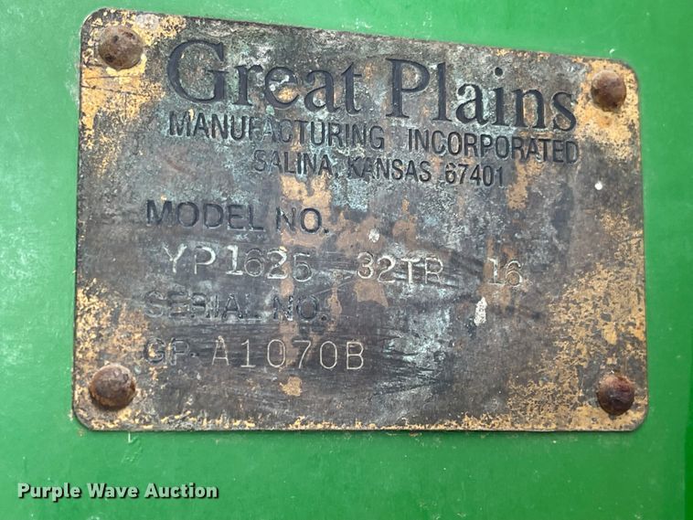 image for item FV9272 Great Plains 1631 Yield Pro  split row no-till planter