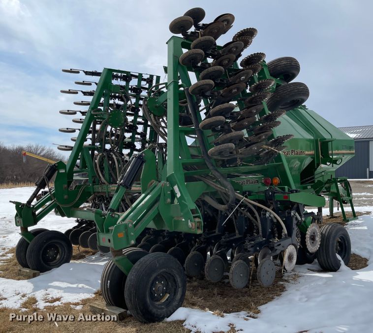 image for item FV9273 Great Plains NTA 3010  no-till air seeder