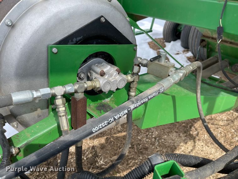 image for item FV9273 Great Plains NTA 3010  no-till air seeder