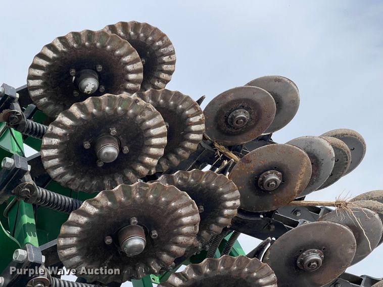 image for item FV9273 Great Plains NTA 3010  no-till air seeder