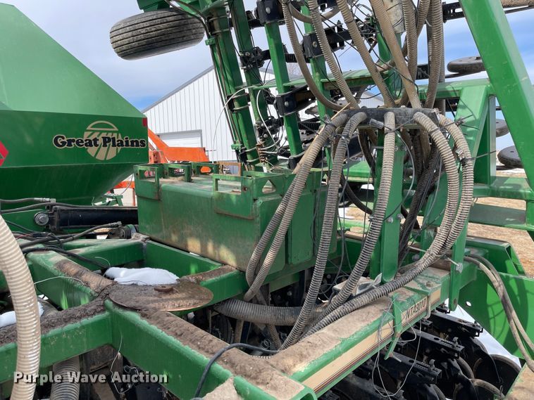 image for item FV9273 Great Plains NTA 3010  no-till air seeder