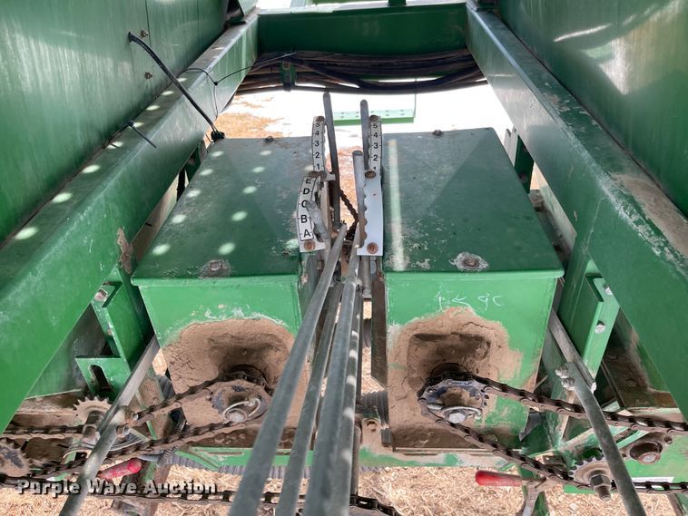 image for item FV9273 Great Plains NTA 3010  no-till air seeder