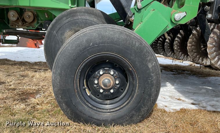 image for item FV9273 Great Plains NTA 3010  no-till air seeder