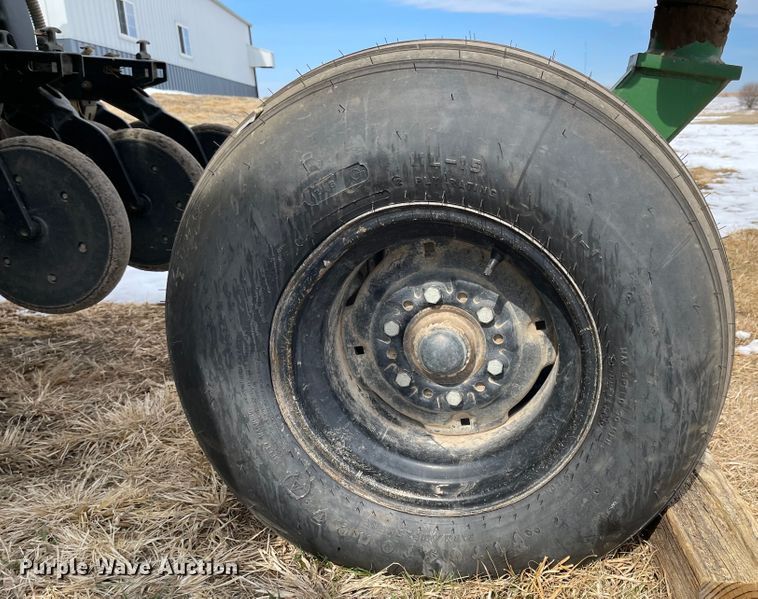 image for item FV9273 Great Plains NTA 3010  no-till air seeder