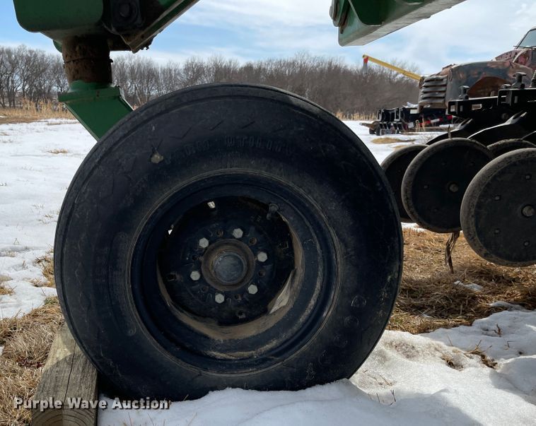 image for item FV9273 Great Plains NTA 3010  no-till air seeder