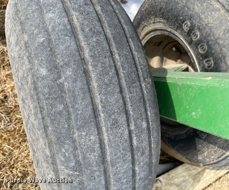 image for item FV9273 Great Plains NTA 3010  no-till air seeder