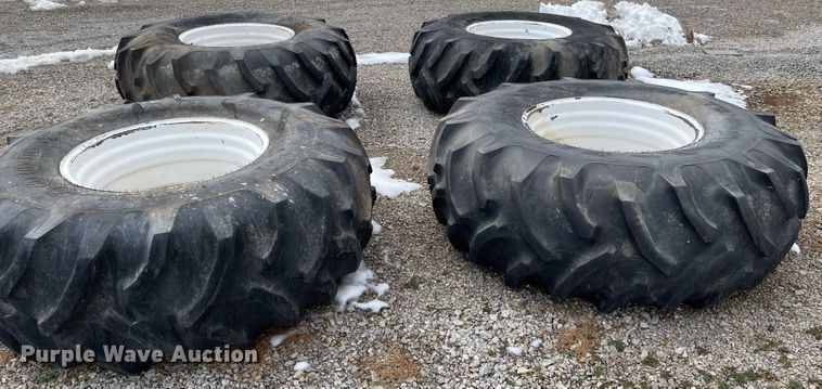 image for item FV9275 (4) 24.5-32 tires and wheels