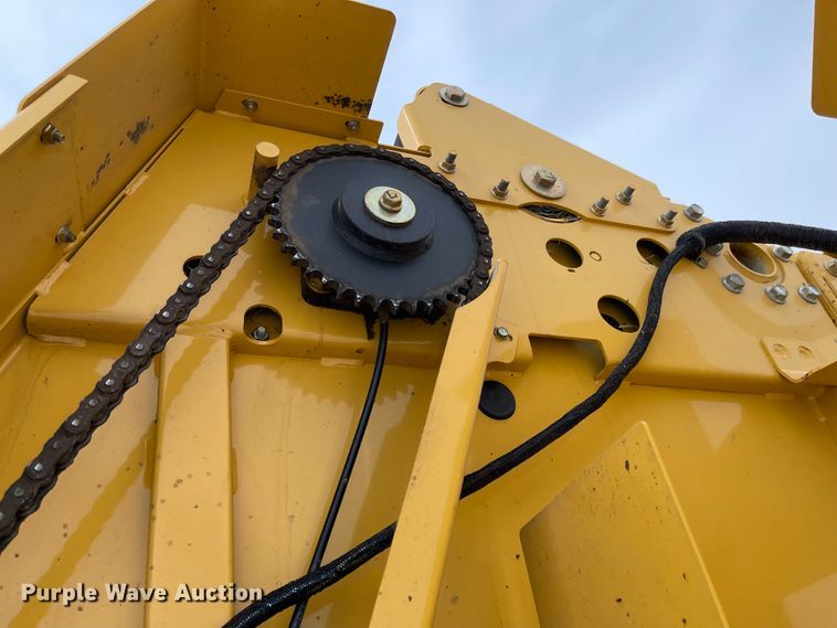 image for item FV9276 2014 Vermeer 604 Super M  round baler