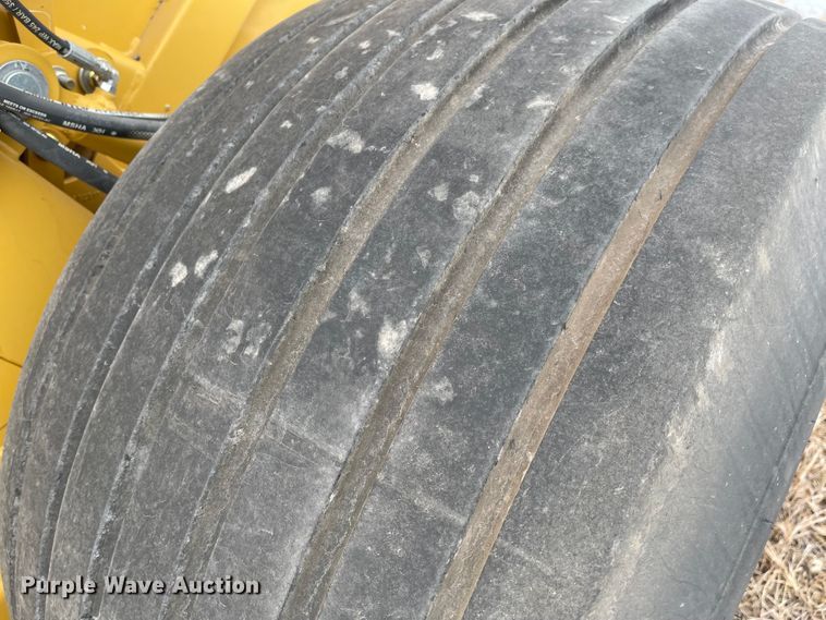 image for item FV9276 2014 Vermeer 604 Super M  round baler