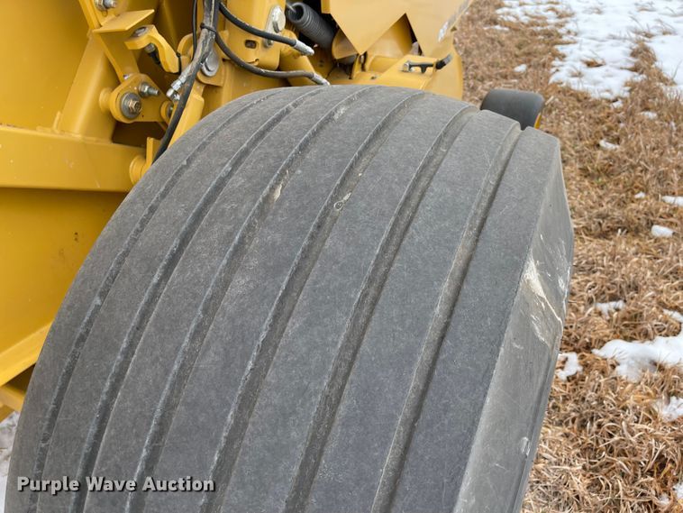 image for item FV9276 2014 Vermeer 604 Super M  round baler