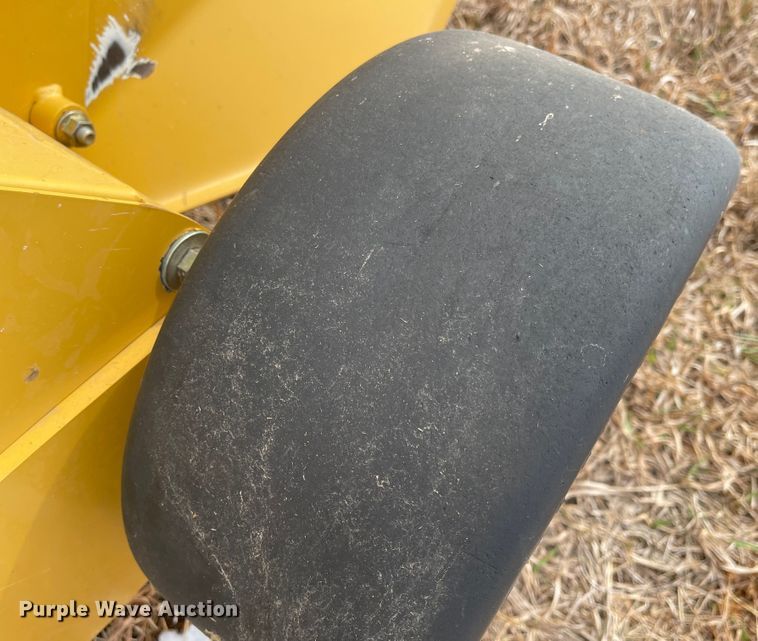 image for item FV9276 2014 Vermeer 604 Super M  round baler