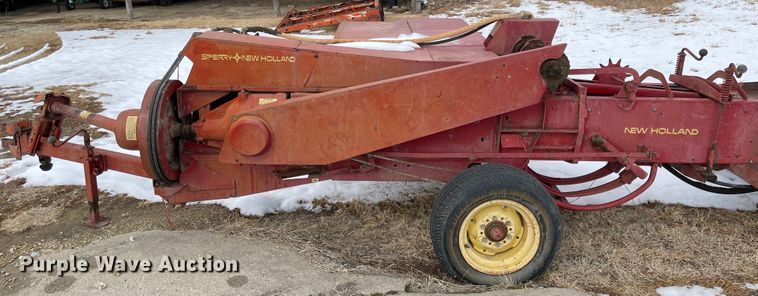 image for item FV9277 New Holland 273  small square baler