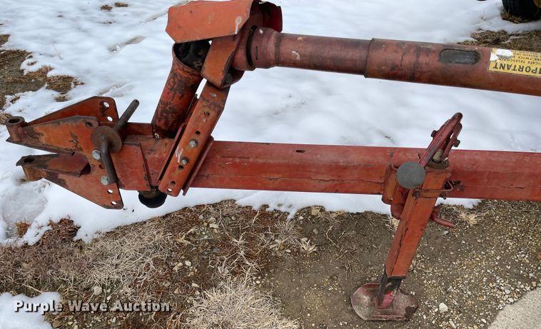 image for item FV9277 New Holland 273  small square baler