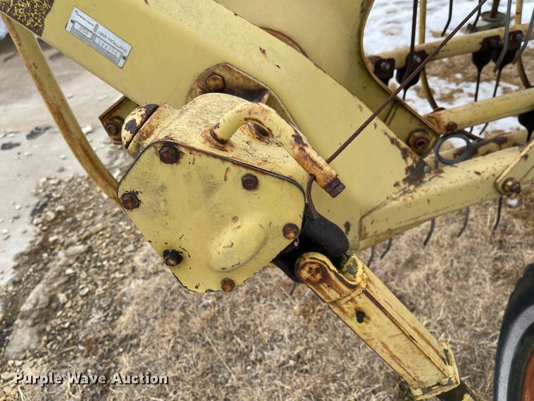 image for item FV9278 New Holland 256  hay rake