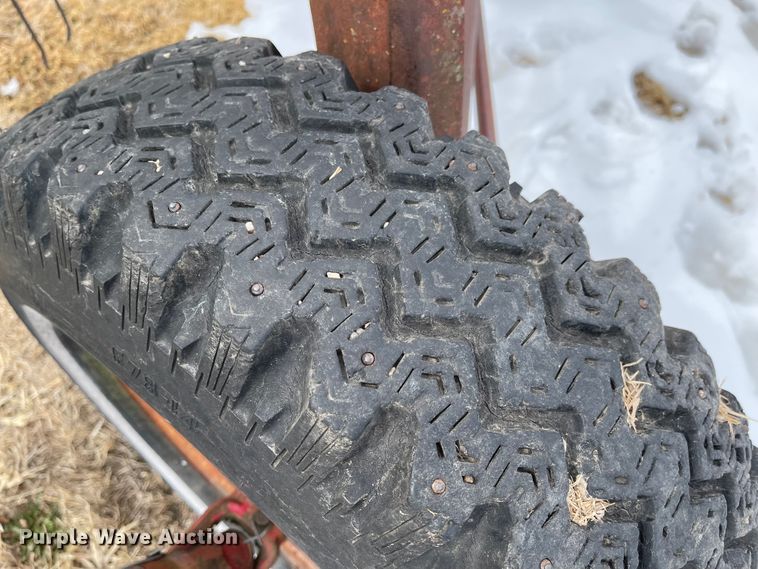 image for item FV9278 New Holland 256  hay rake