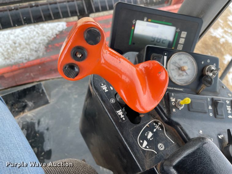 image for item FV9280 1999 Hesston 8450  windrower