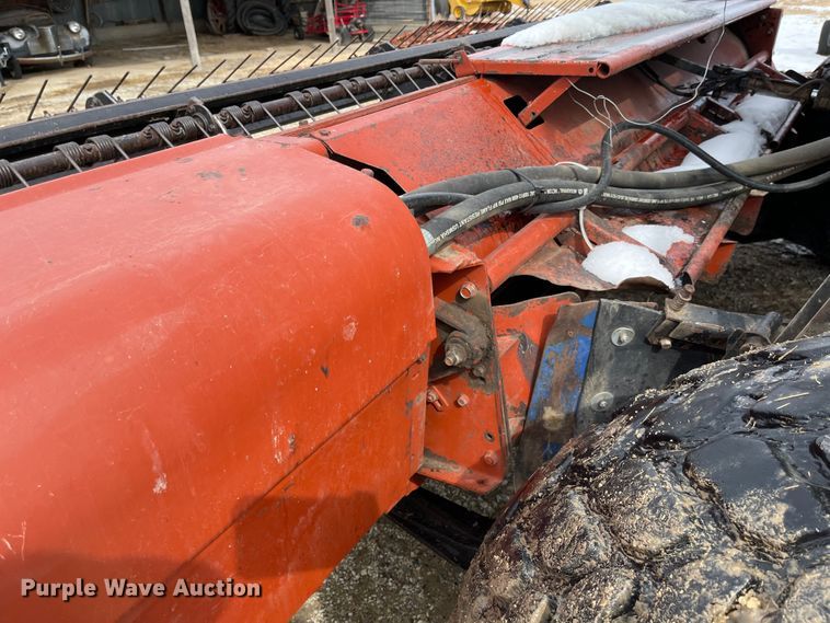 image for item FV9280 1999 Hesston 8450  windrower