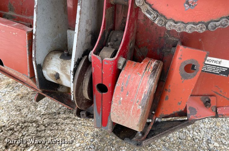 image for item FV9280 1999 Hesston 8450  windrower