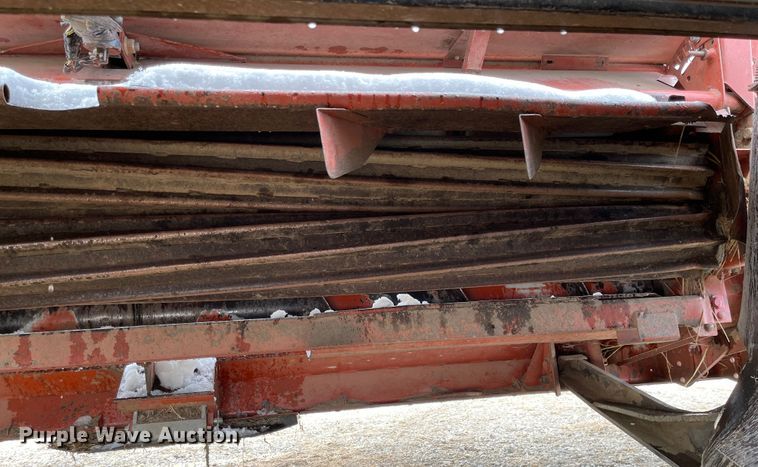 image for item FV9280 1999 Hesston 8450  windrower