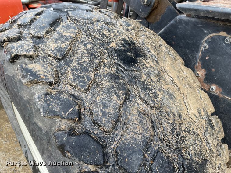 image for item FV9280 1999 Hesston 8450  windrower