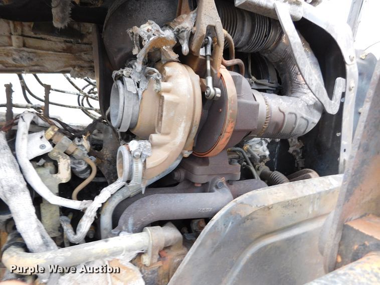 image for item GP9558 2017 John Deere 6125M  MFWD tractor