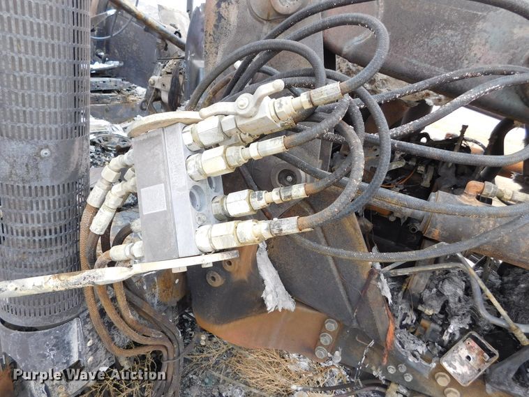 image for item GP9558 2017 John Deere 6125M  MFWD tractor