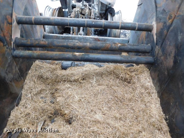 image for item GP9558 2017 John Deere 6125M  MFWD tractor