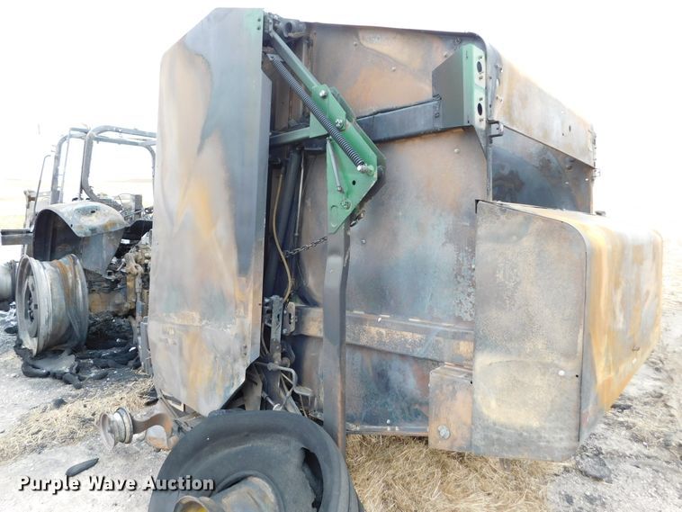 image for item GP9558 2017 John Deere 6125M  MFWD tractor