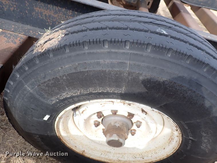 image for item IH9665 1998 Donahue EXG-160  windrower trailer