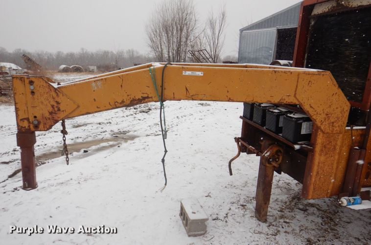 image for item IM9653 HayBuster Big Bite H-1100E  tub grinder