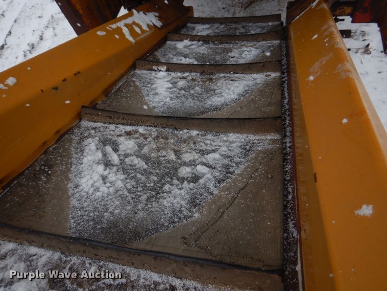 image for item IM9653 HayBuster Big Bite H-1100E  tub grinder