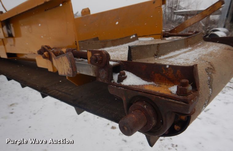 image for item IM9653 HayBuster Big Bite H-1100E  tub grinder