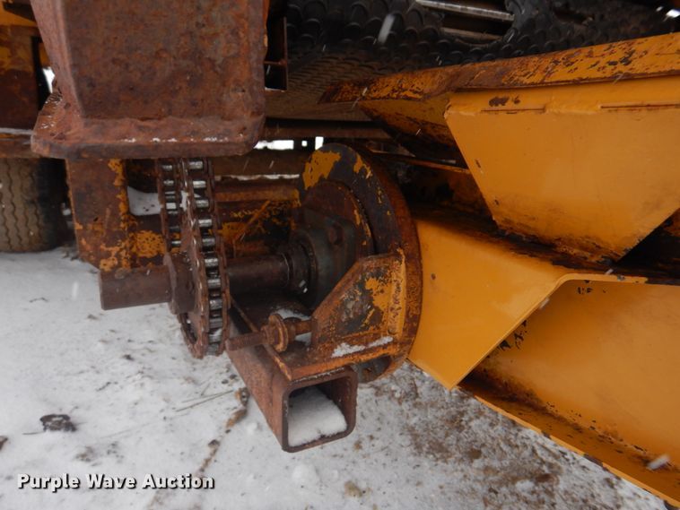 image for item IM9653 HayBuster Big Bite H-1100E  tub grinder