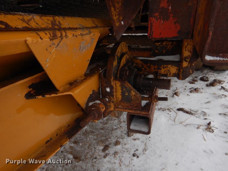 image for item IM9653 HayBuster Big Bite H-1100E  tub grinder