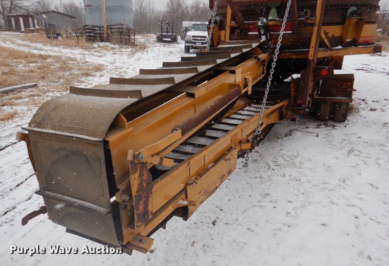 image for item IM9653 HayBuster Big Bite H-1100E  tub grinder